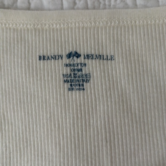 Brandy Melville NEW top - Picture 2 of 3